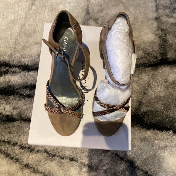 Brand new wedge Calvin Klein open toe - Picture 6 of 7